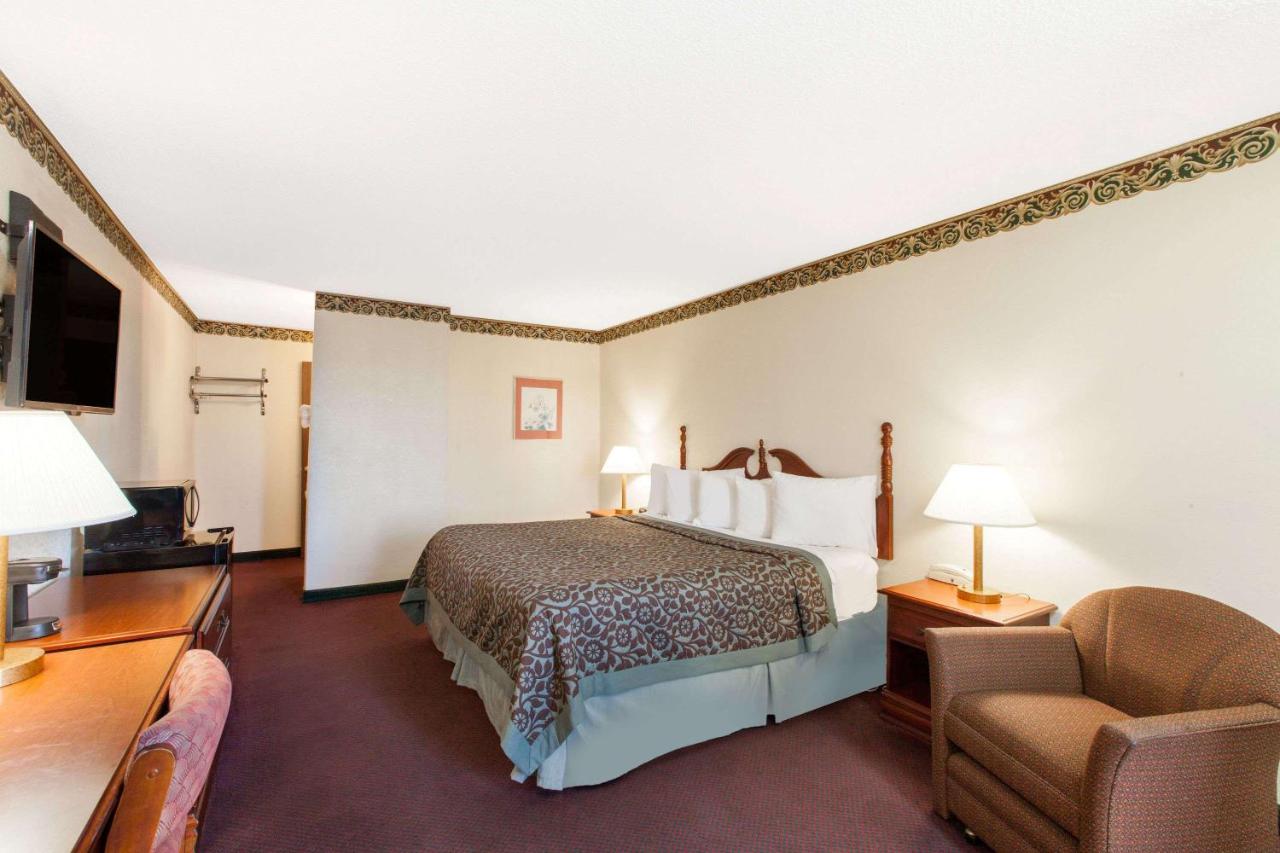 | Days Inn by Wyndham Erick