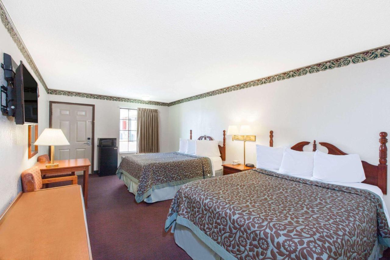 | Days Inn by Wyndham Erick