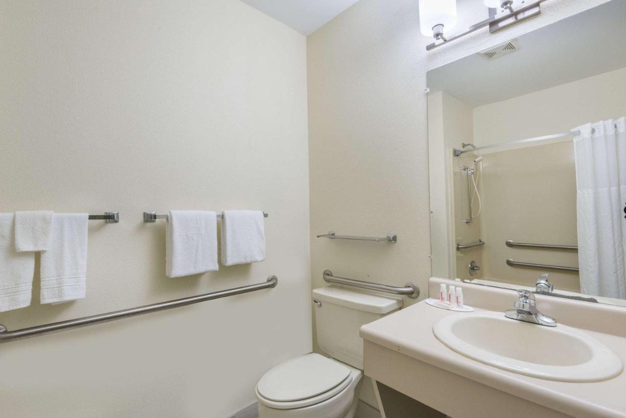 | Days Inn by Wyndham Ashland