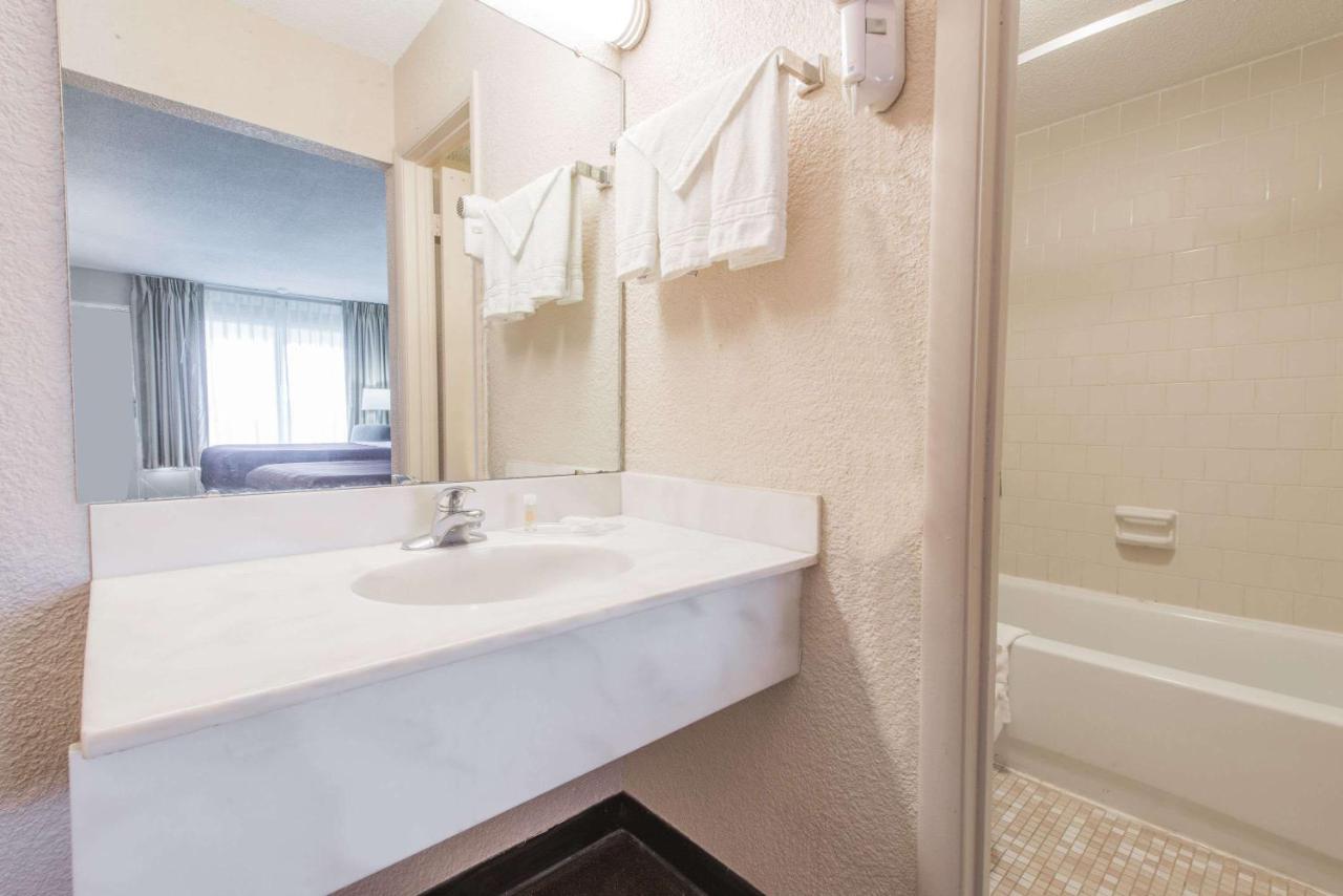  | Days Inn by Wyndham Elizabethtown