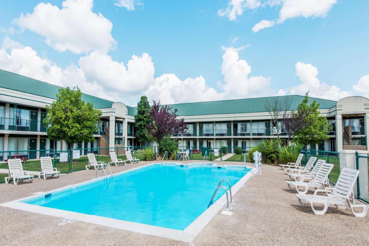  | Days Inn by Wyndham Elizabethtown