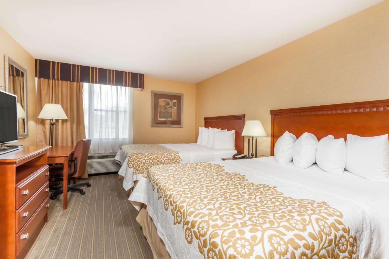 | Days Inn by Wyndham Windsor Locks / Bradley Intl Airport