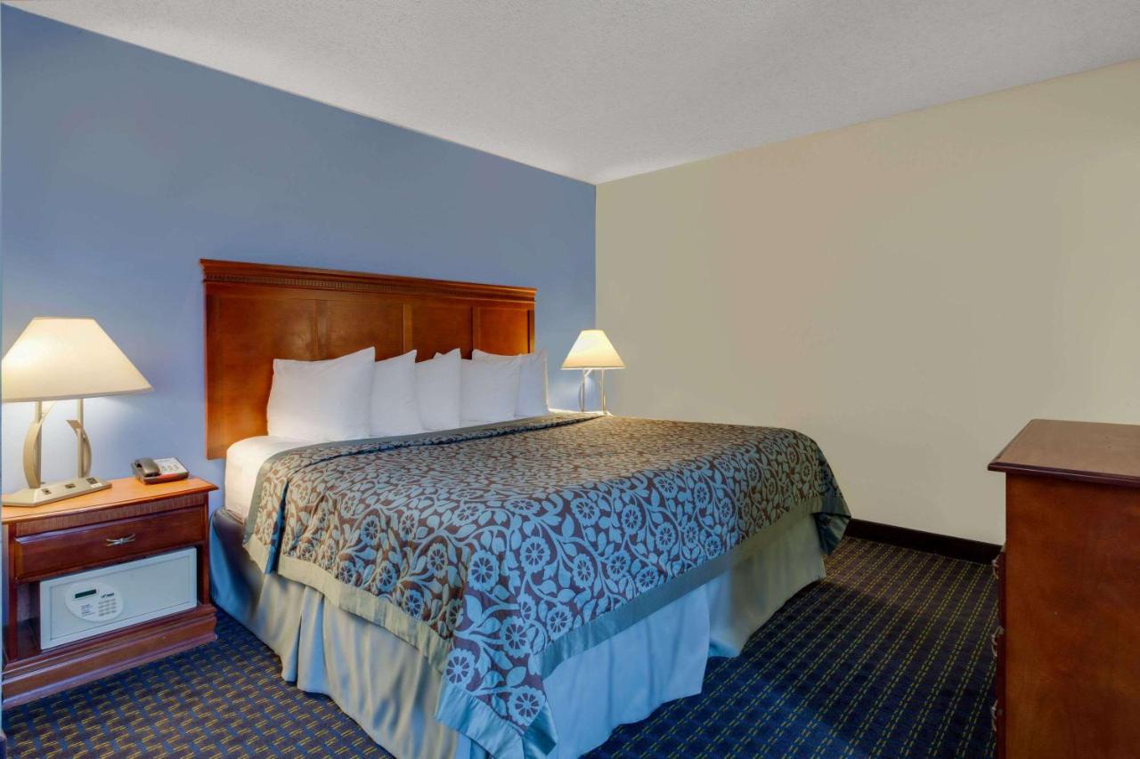 | Days Inn by Wyndham Shrewsbury Worcester