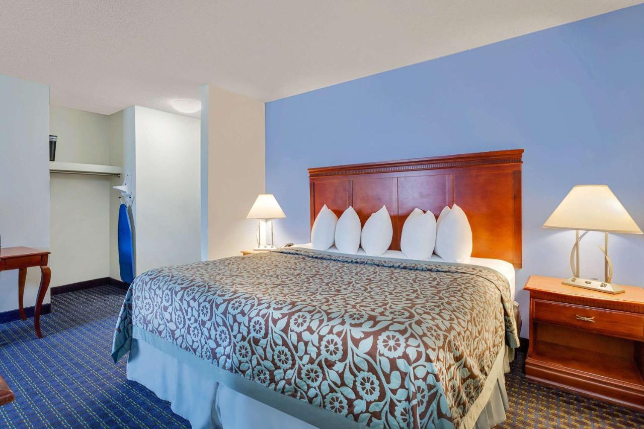 | Days Inn by Wyndham Shrewsbury Worcester