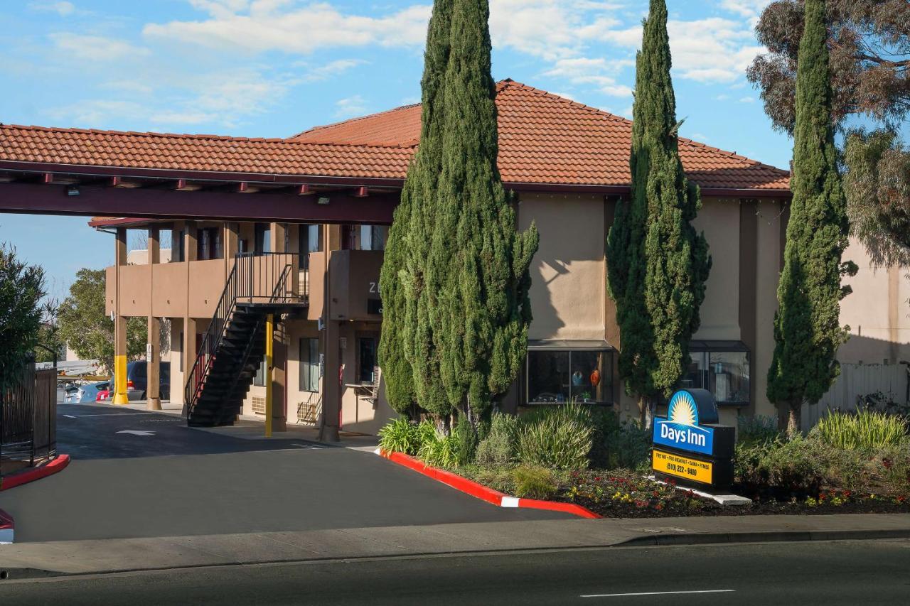 | Days Inn by Wyndham Pinole Berkeley