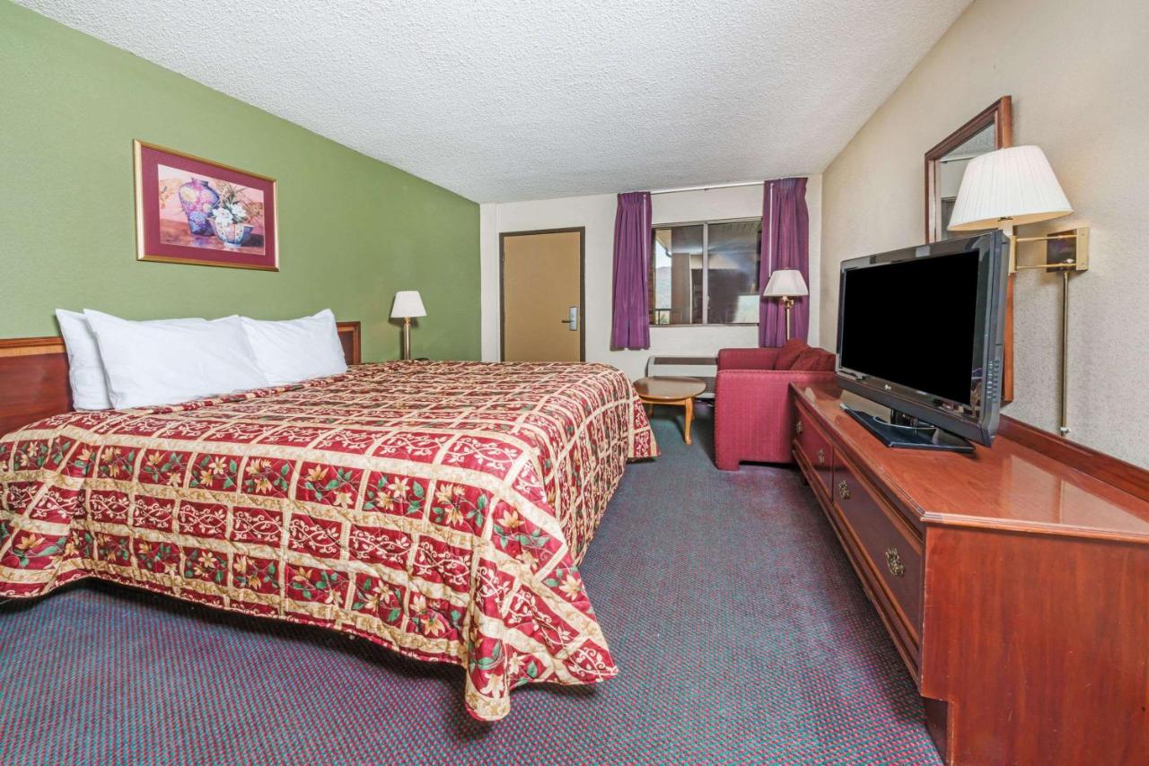| Days Inn by Wyndham New Market