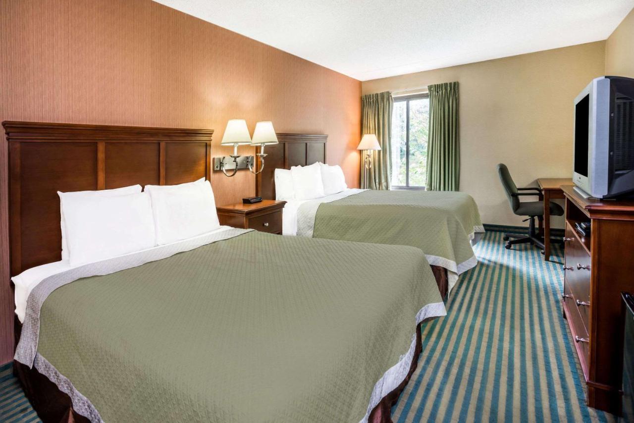 | Days Inn by Wyndham Westminster