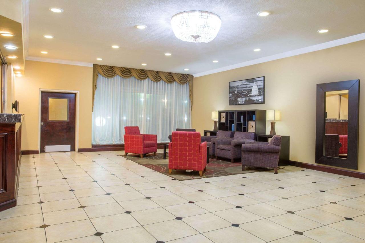 | Days Inn by Wyndham Washington DC/Gateway