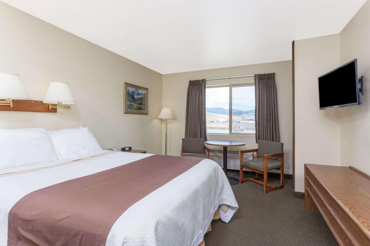 | Days Inn by Wyndham Missoula Airport
