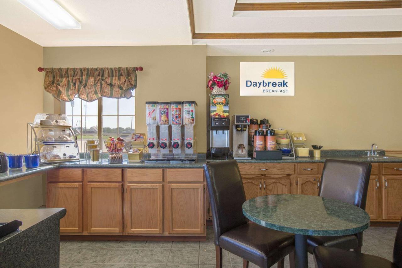| Days Inn by Wyndham Butler
