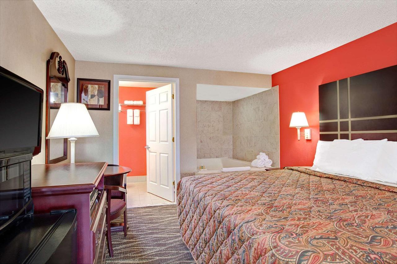 | Days Inn by Wyndham Ridgefield NJ
