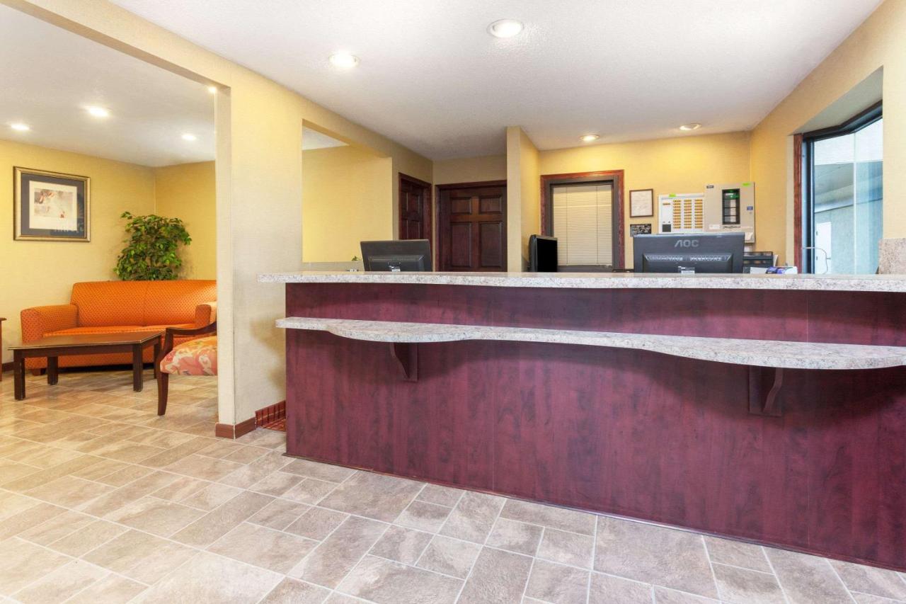  | Days Inn by Wyndham Maumee/Toledo