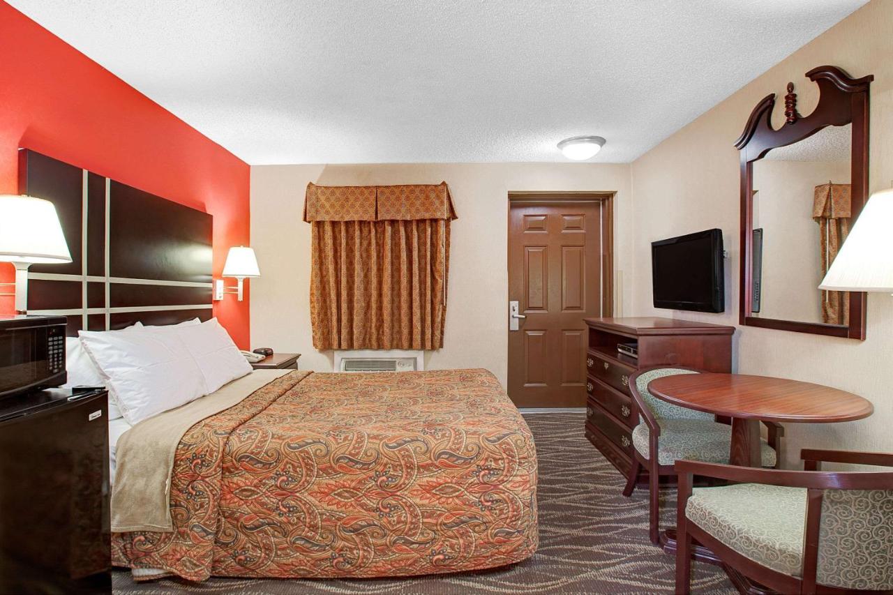| Days Inn by Wyndham Ridgefield NJ
