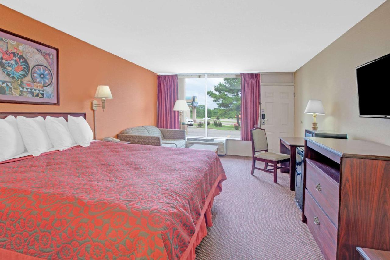 | Days Inn by Wyndham Okemah
