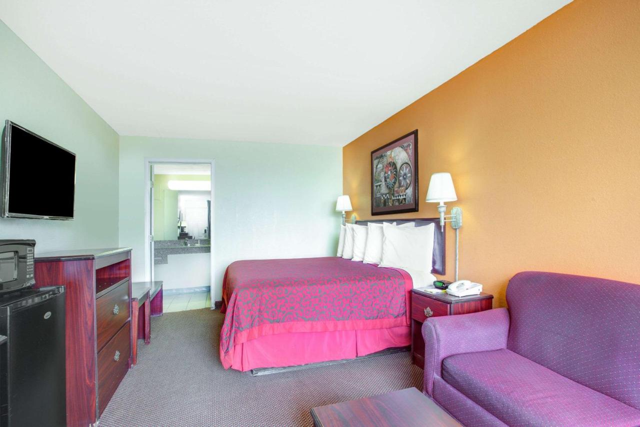 | Days Inn by Wyndham Okemah