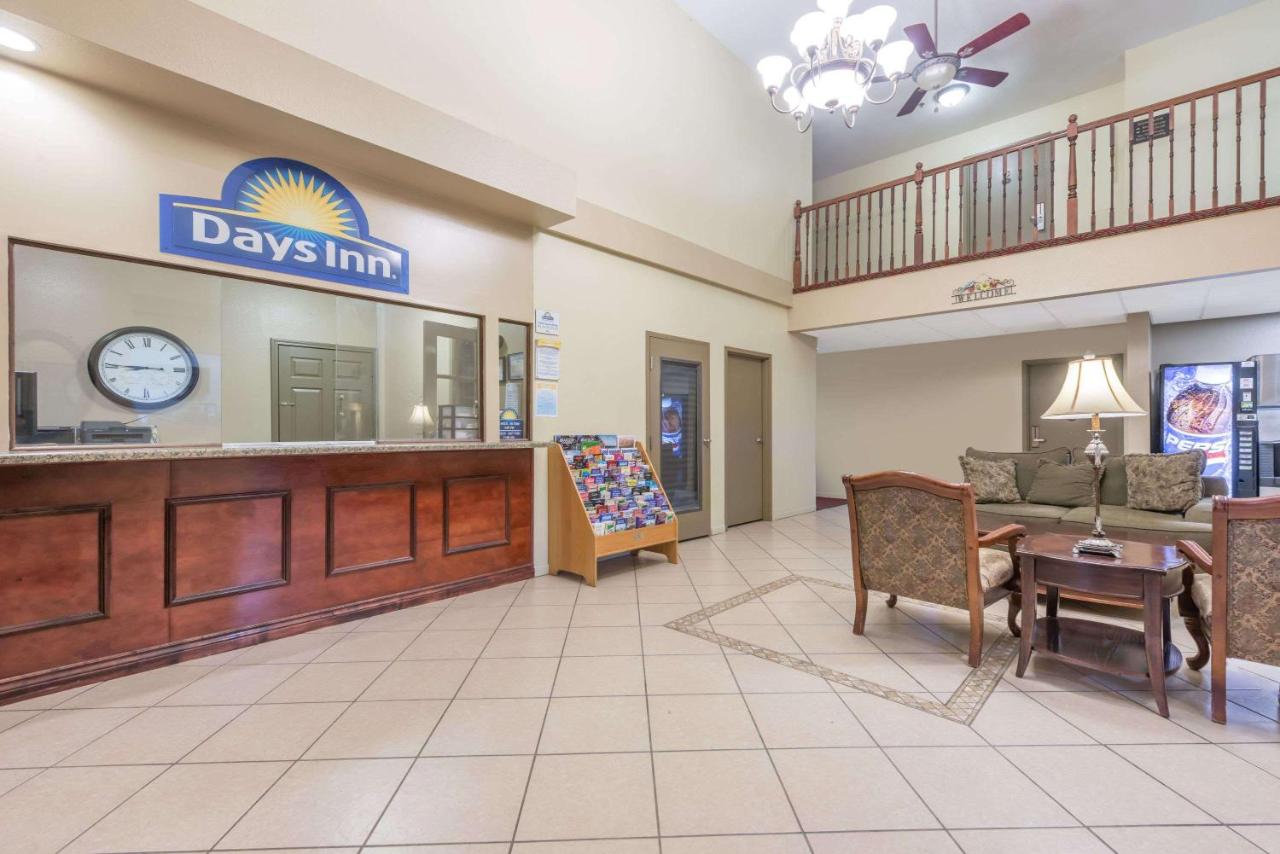| Days Inn by Wyndham St Peters/St Charles