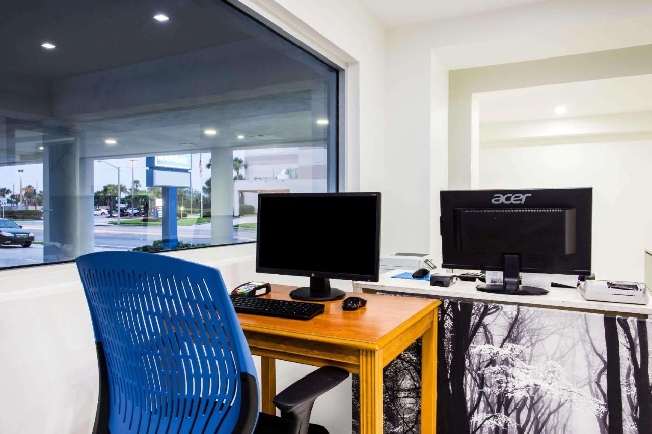| Arya Blu Inn and Suites