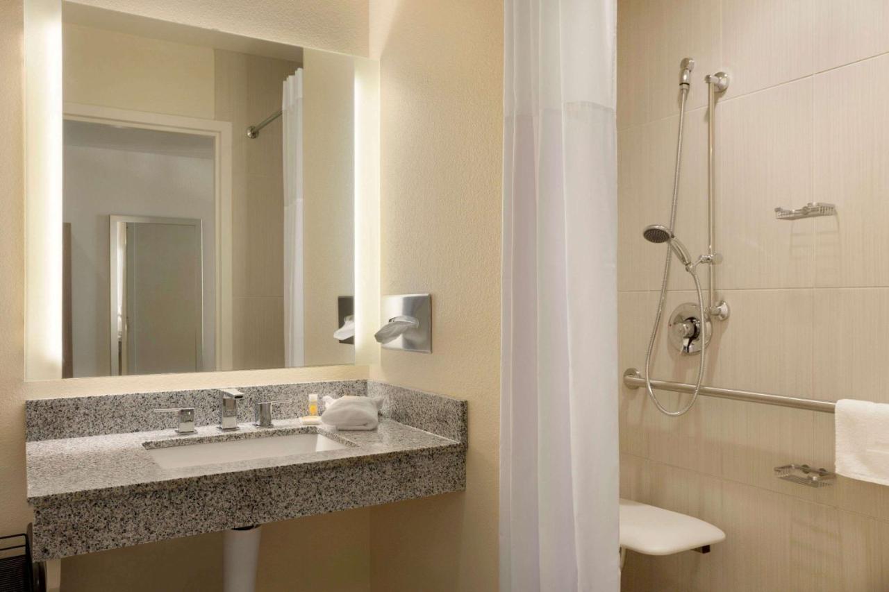 King Room - Accessible/Non-Smoking at Days Inn & Suites by Wyndham Caldwell
