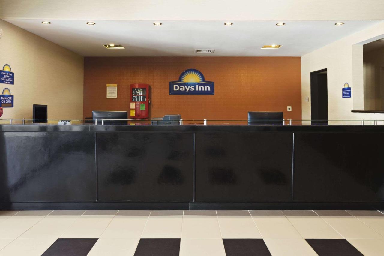 | Days Inn by Wyndham Henryetta