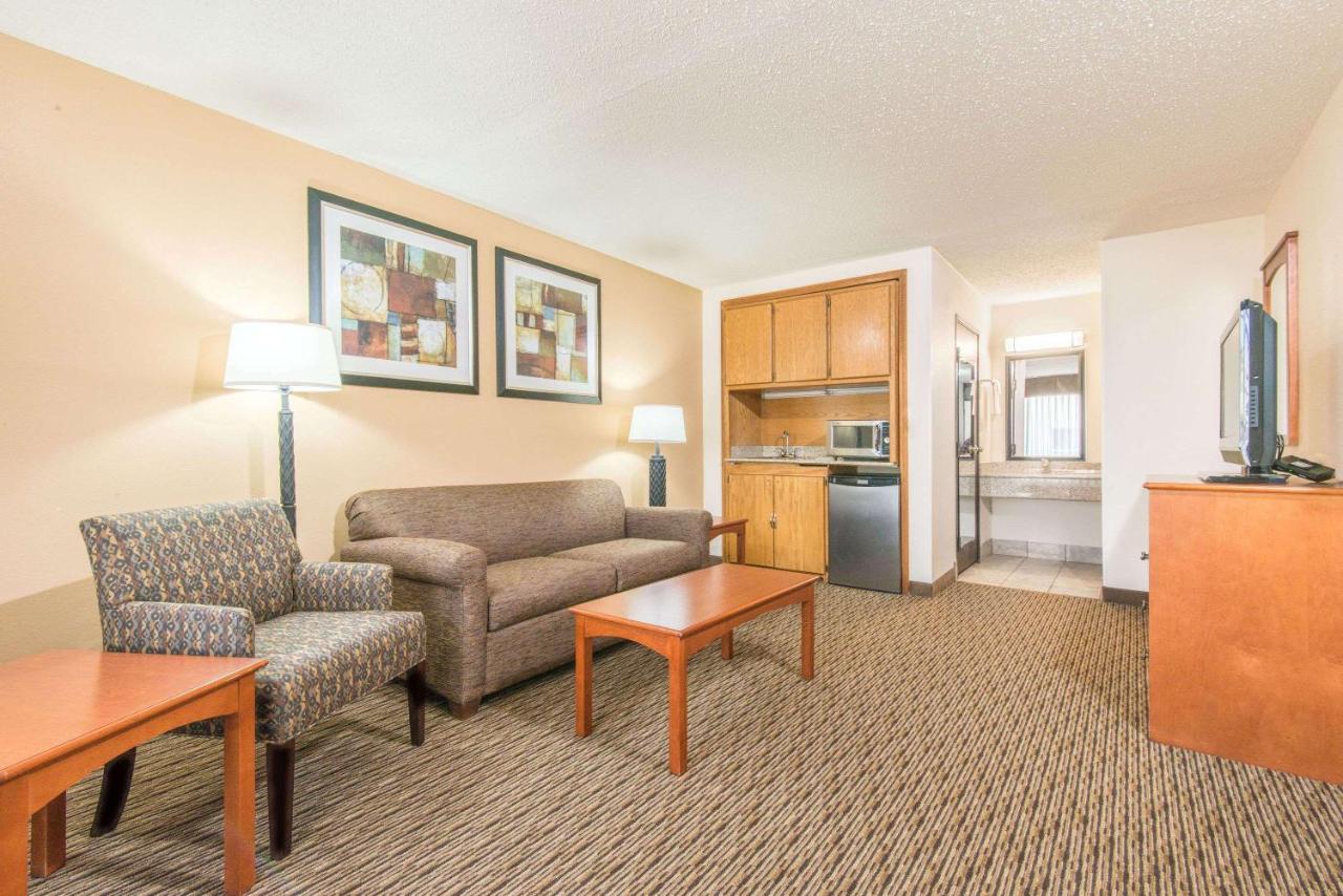 | Days Inn by Wyndham Altus