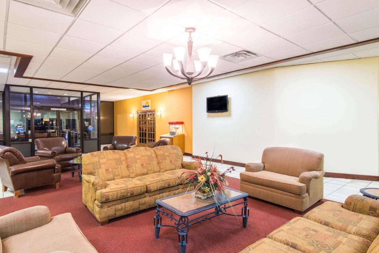| Days Inn by Wyndham Altus