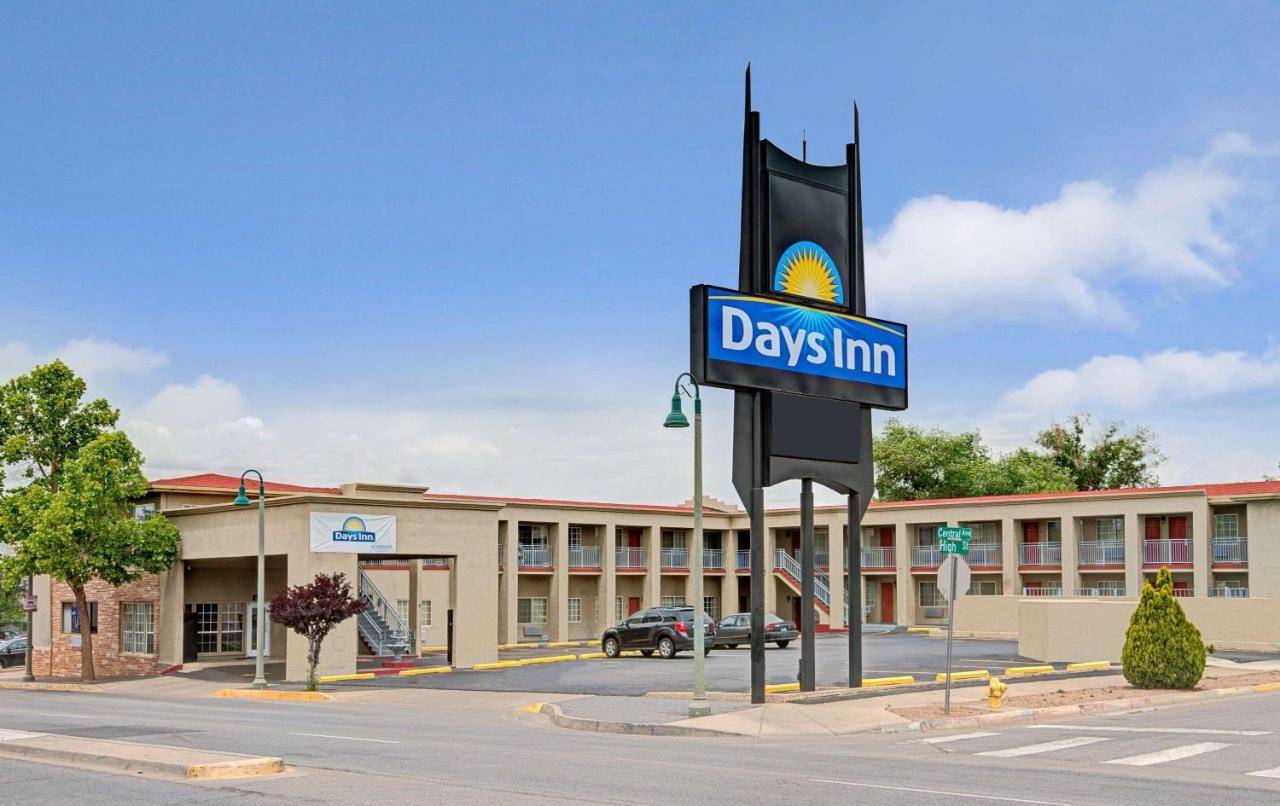 | Days Inn by Wyndham Albuquerque Downtown