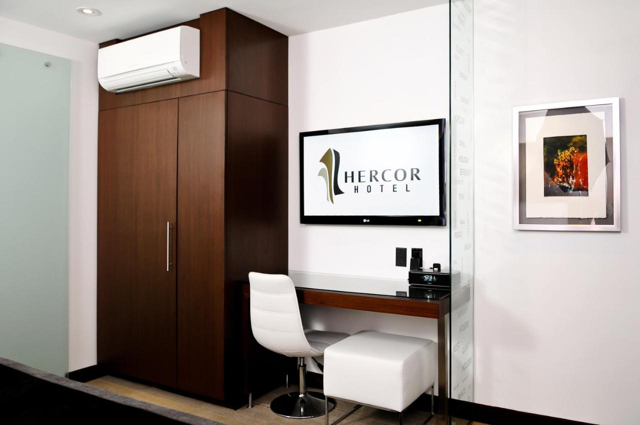 Deluxe King Room at Hercor Hotel - Urban Boutique