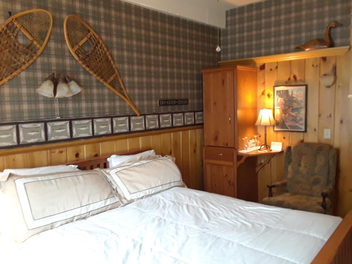 | Waybury Inn