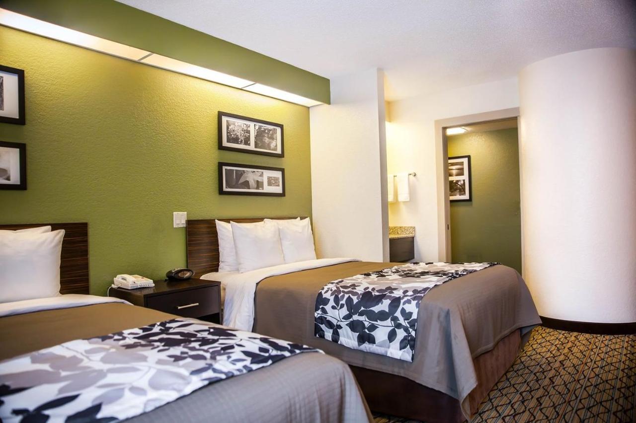 Standard Double Room at Sleep Inn Rockville