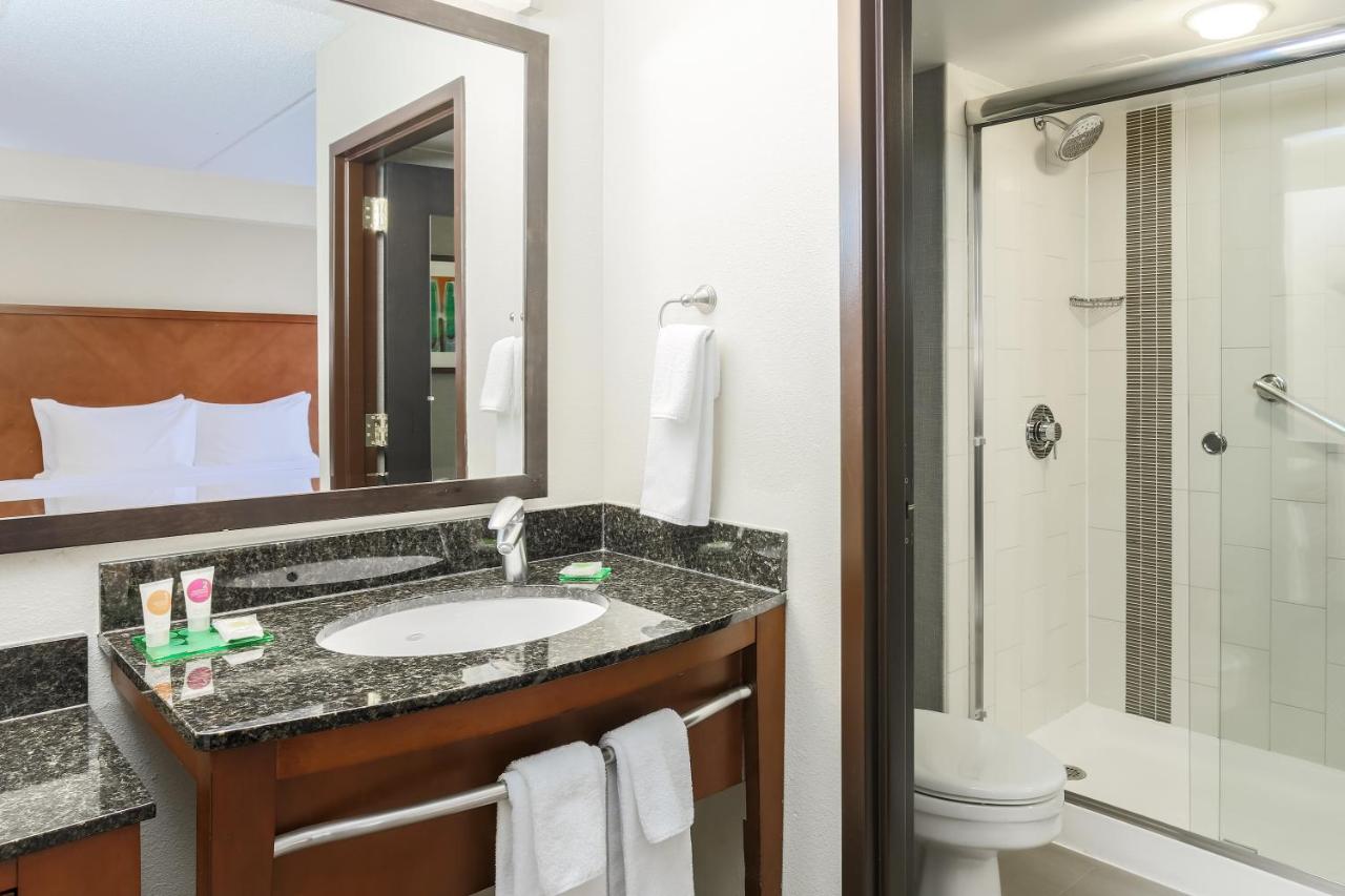 High Floor King, Sofabed at Hyatt Place Dallas/Grapevine