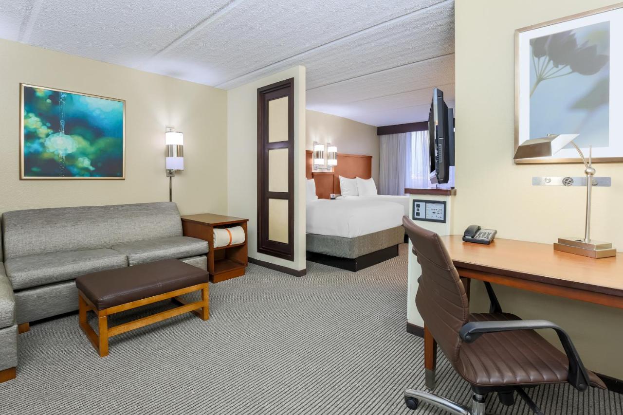 Guestroom 2 Doubles at Hyatt Place Dallas/Grapevine