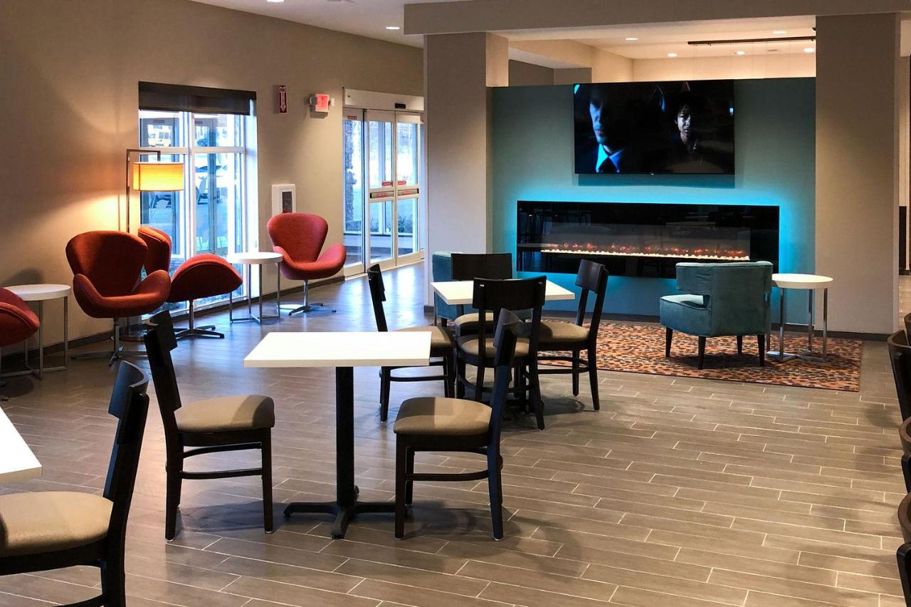  | Sleep Inn & Suites Monroe - Woodbury