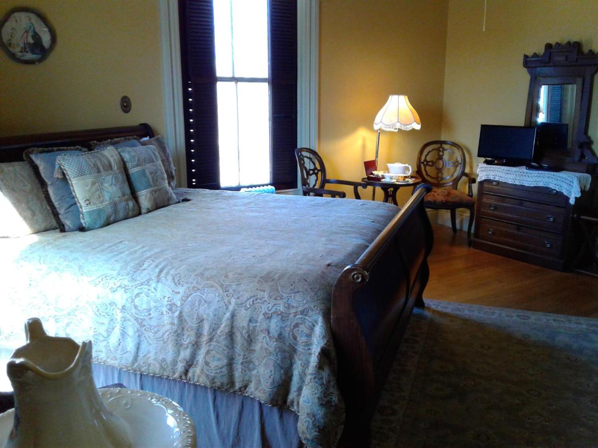 | Proctor Mansion Inn