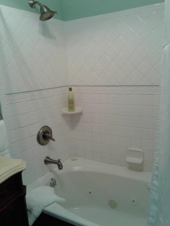 | Proctor Mansion Inn