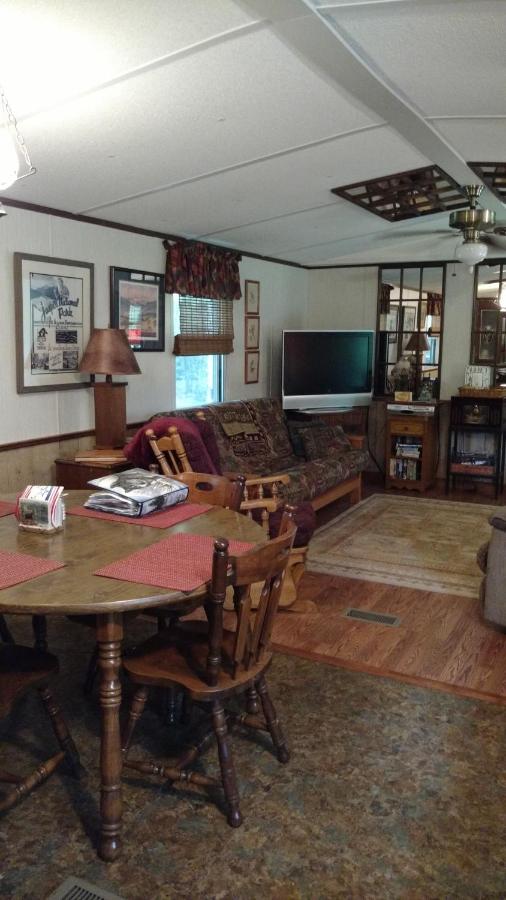 | Wolf Creek Farm B&B and Motorcycle Manor at Wolf Creek Farm