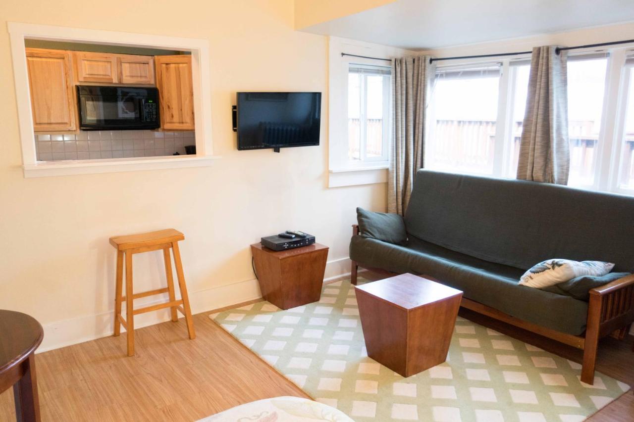 | Sauerdough Lodging