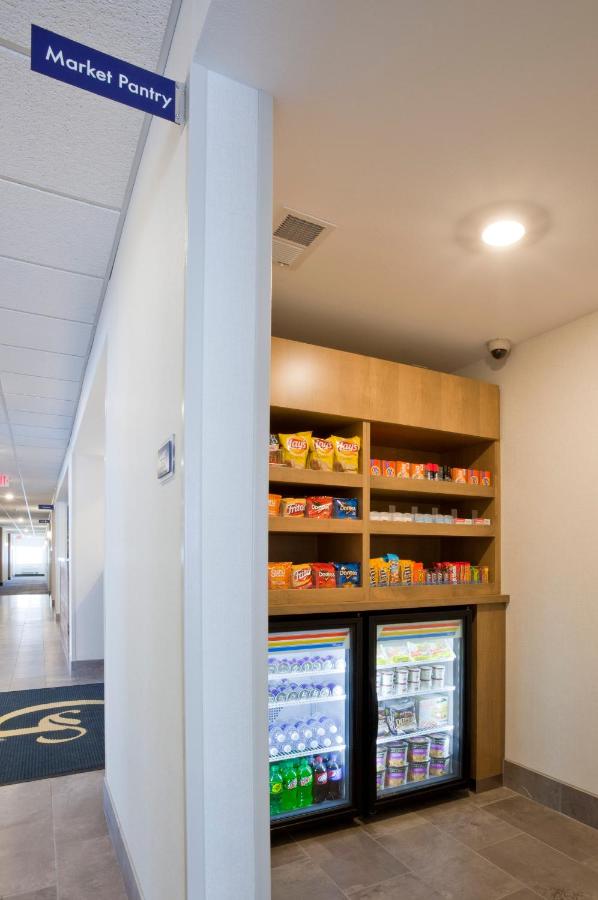 | GrandStay Hotel & Suites