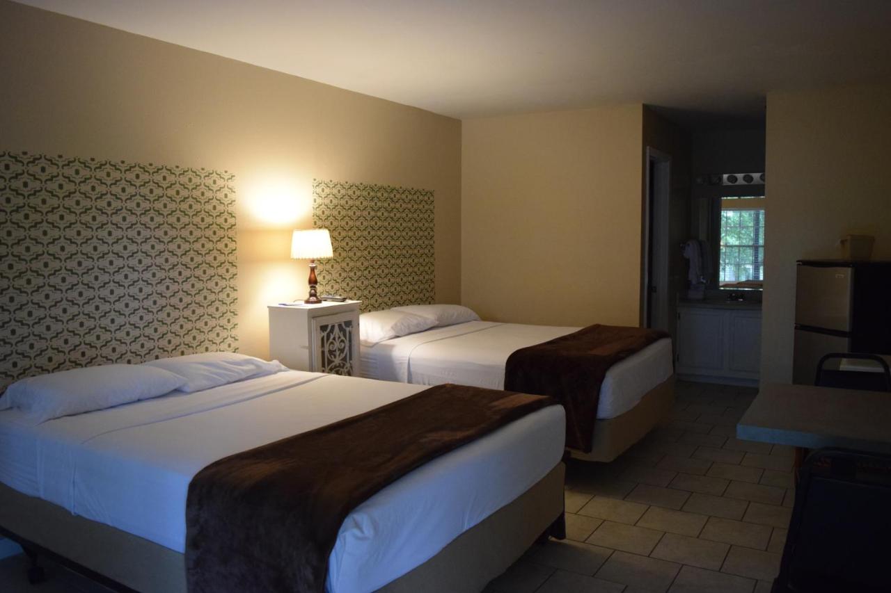 Standard Queen Room at Hacienda del Rio