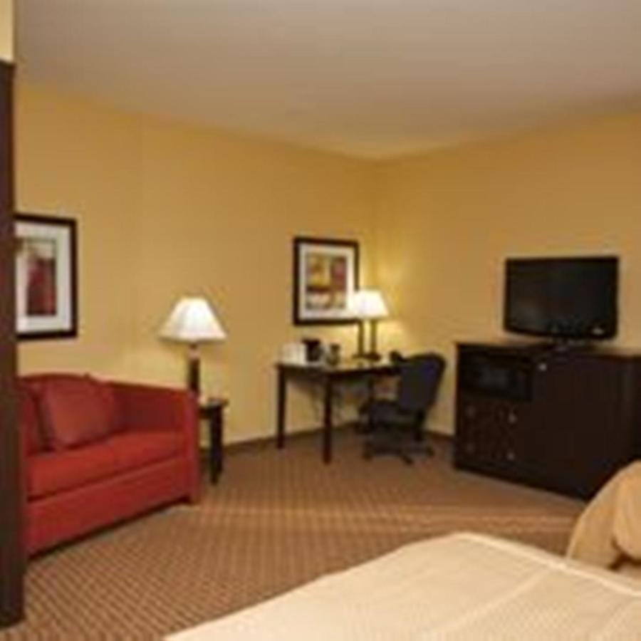 Queen Suite with Two Queen Beds at Sunsera Boutique Suites