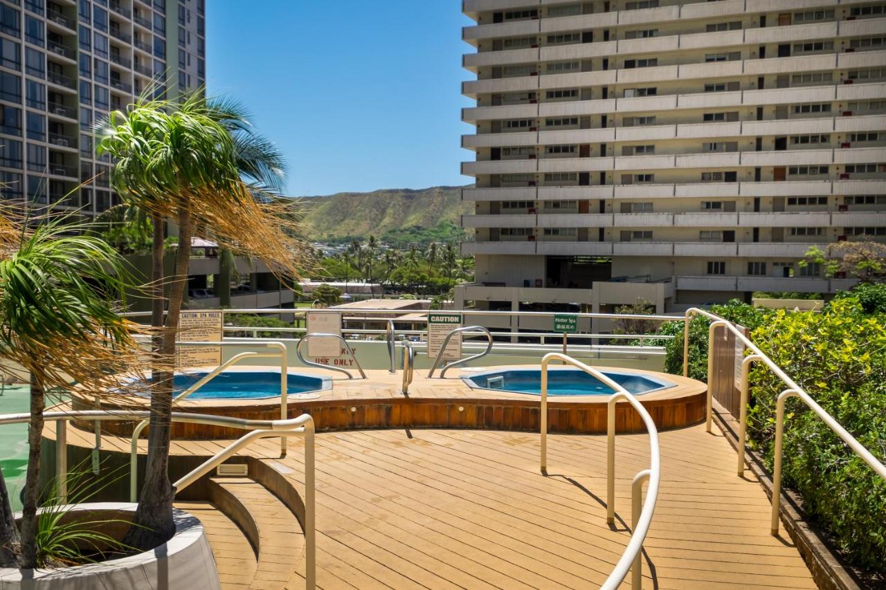  | Hawaiian Sun Holidays