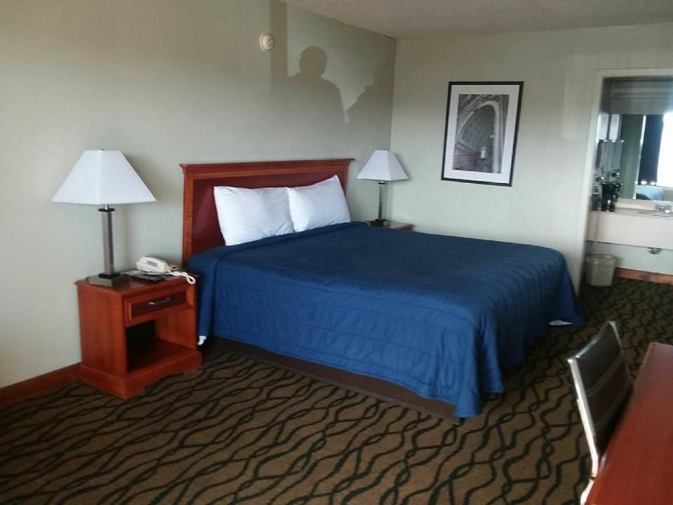 | Springfield Inn TN