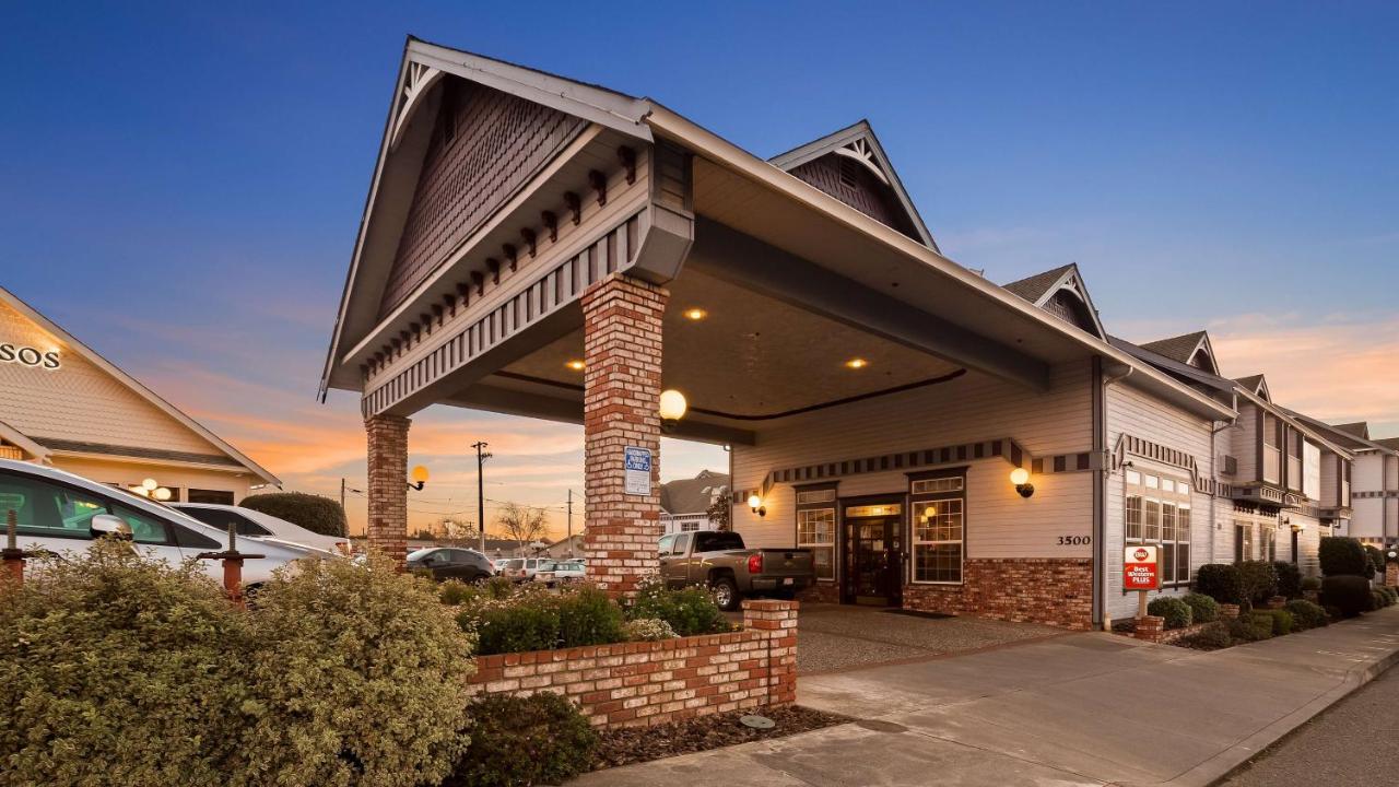 | Best Western Plus Bayshore Inn