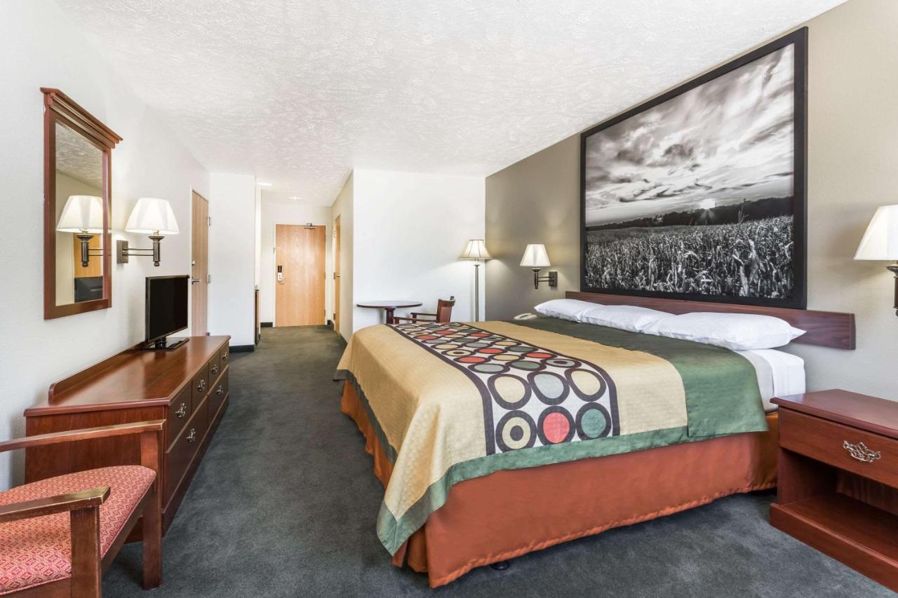 | Super 8 by Wyndham Alma