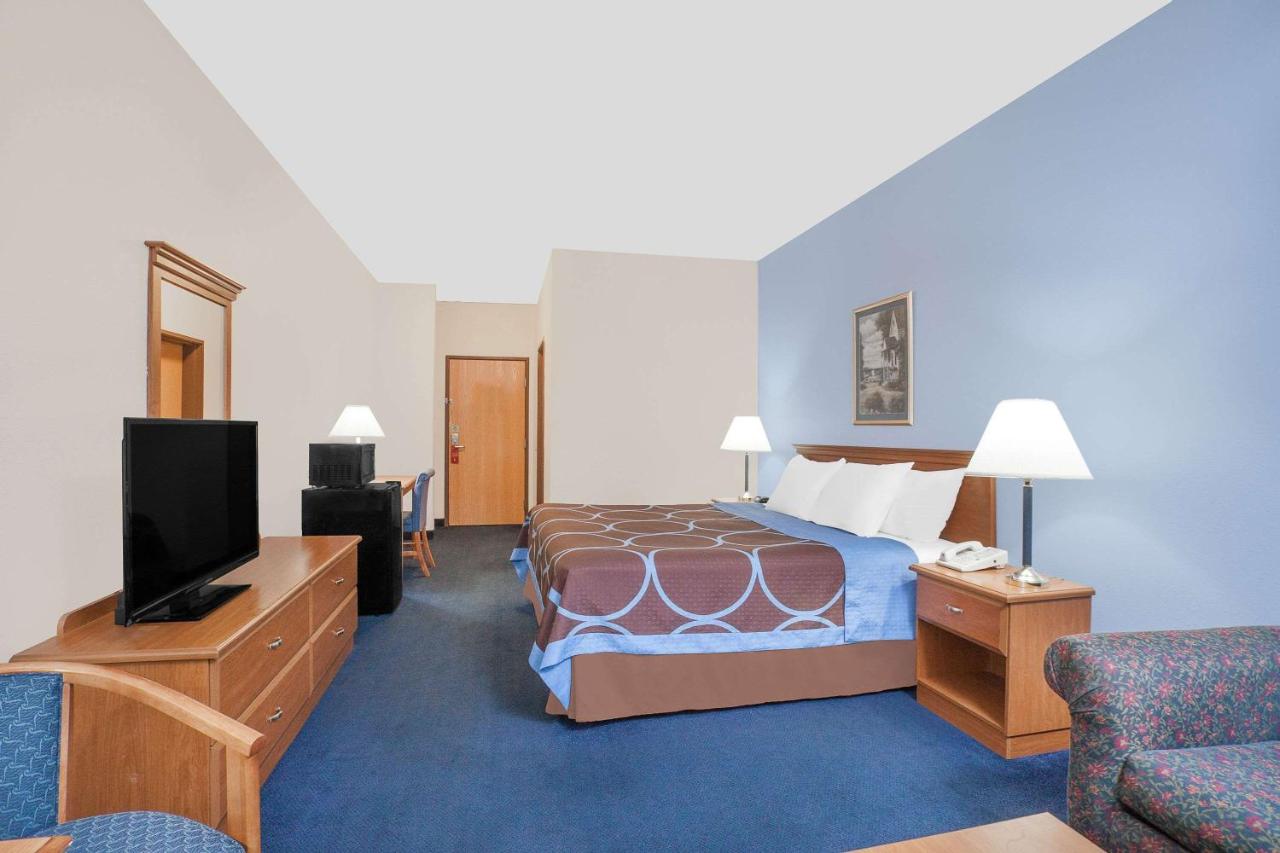 | Super 8 by Wyndham Cobleskill NY