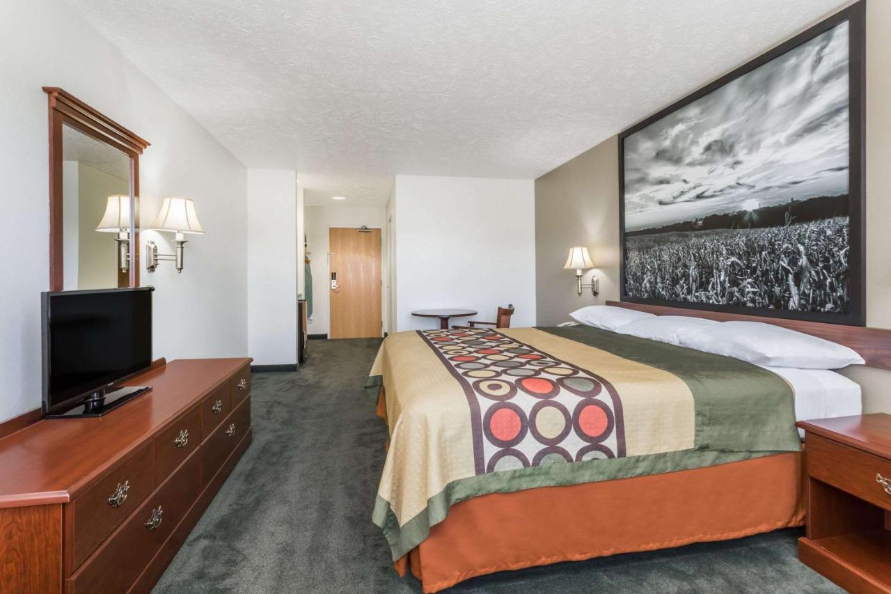 | Super 8 by Wyndham Alma