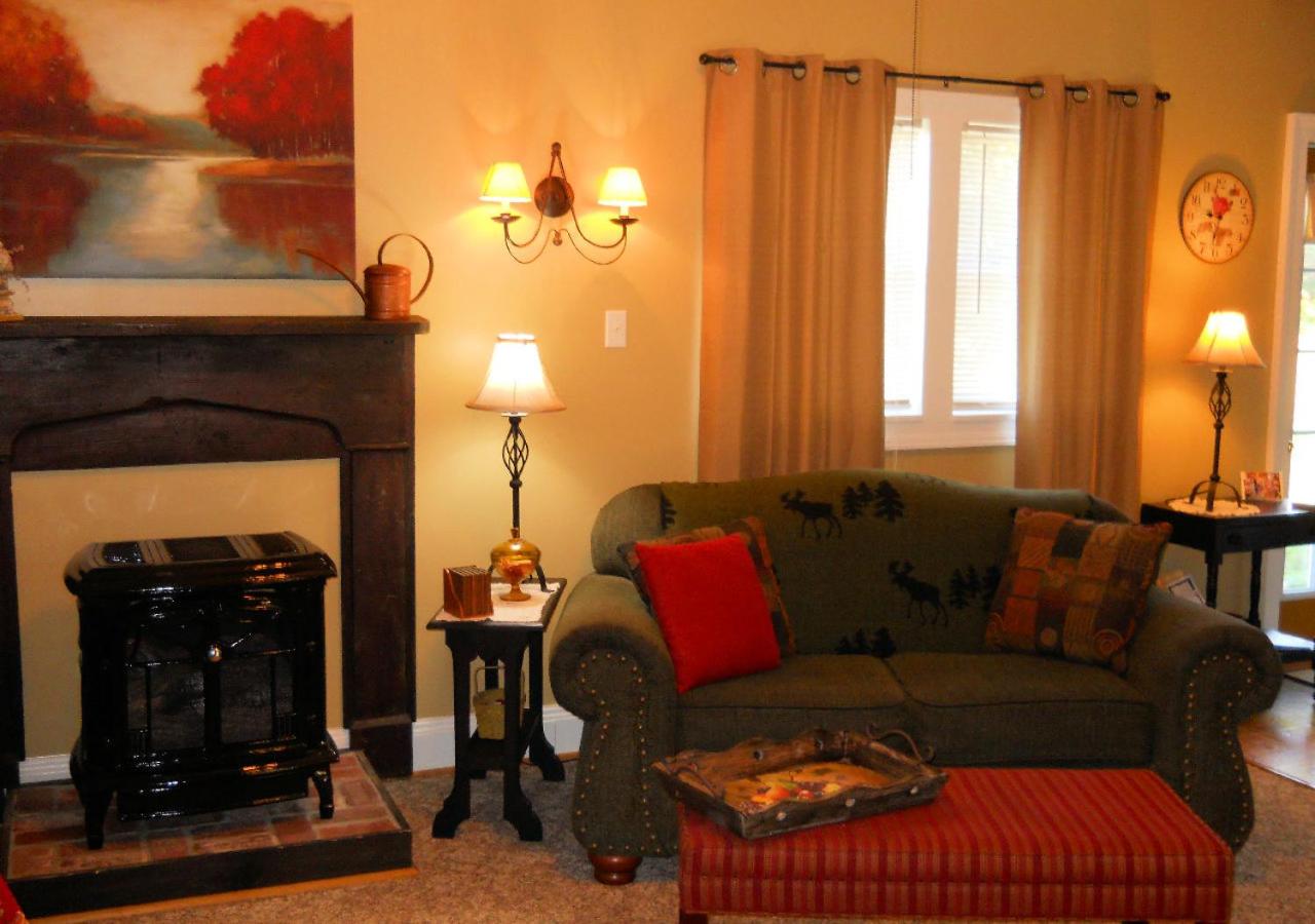  | Piney Hill B & B and Cottages