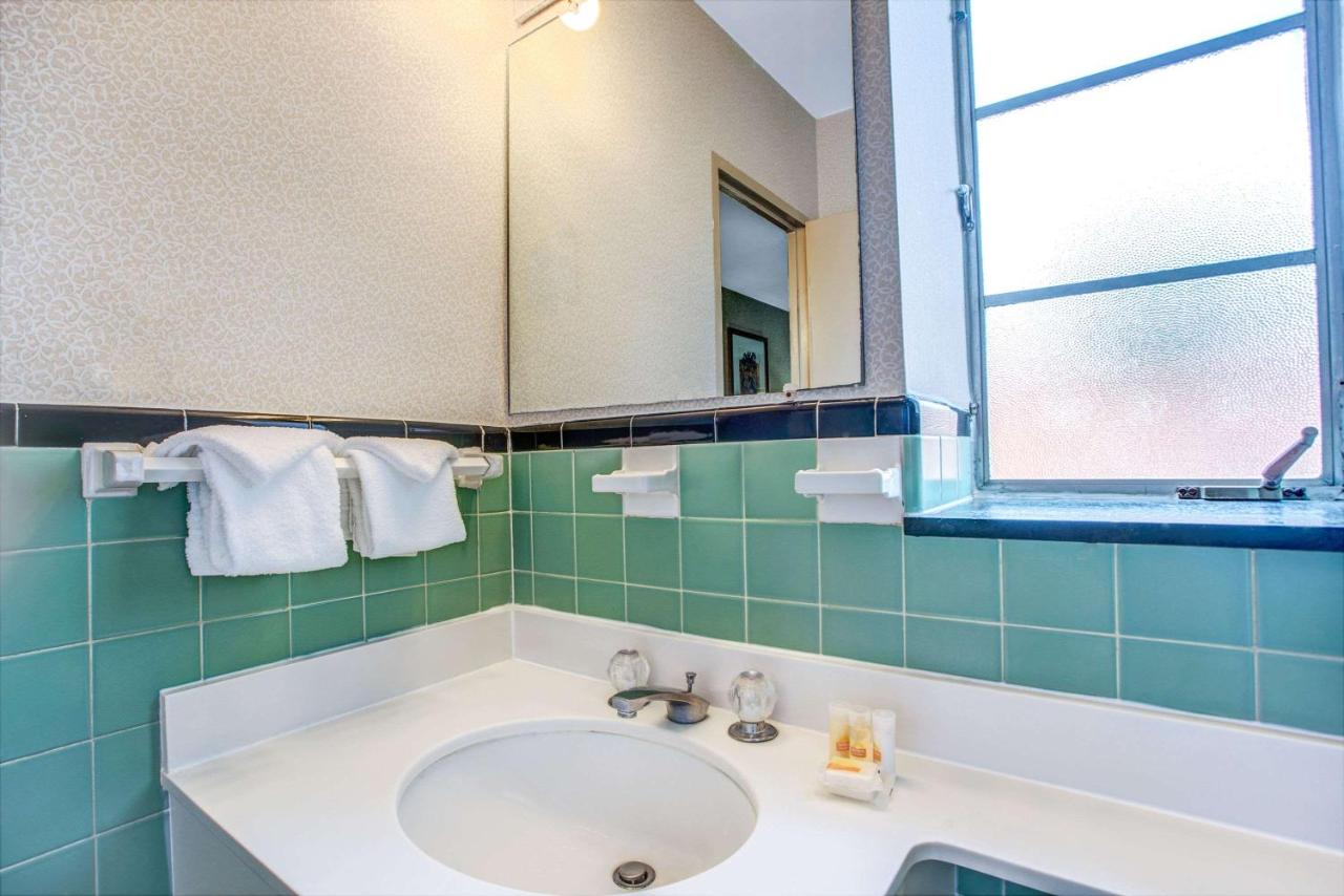 Double Room - Non-Smoking at Days Inn by Wyndham Arlington/Washington DC