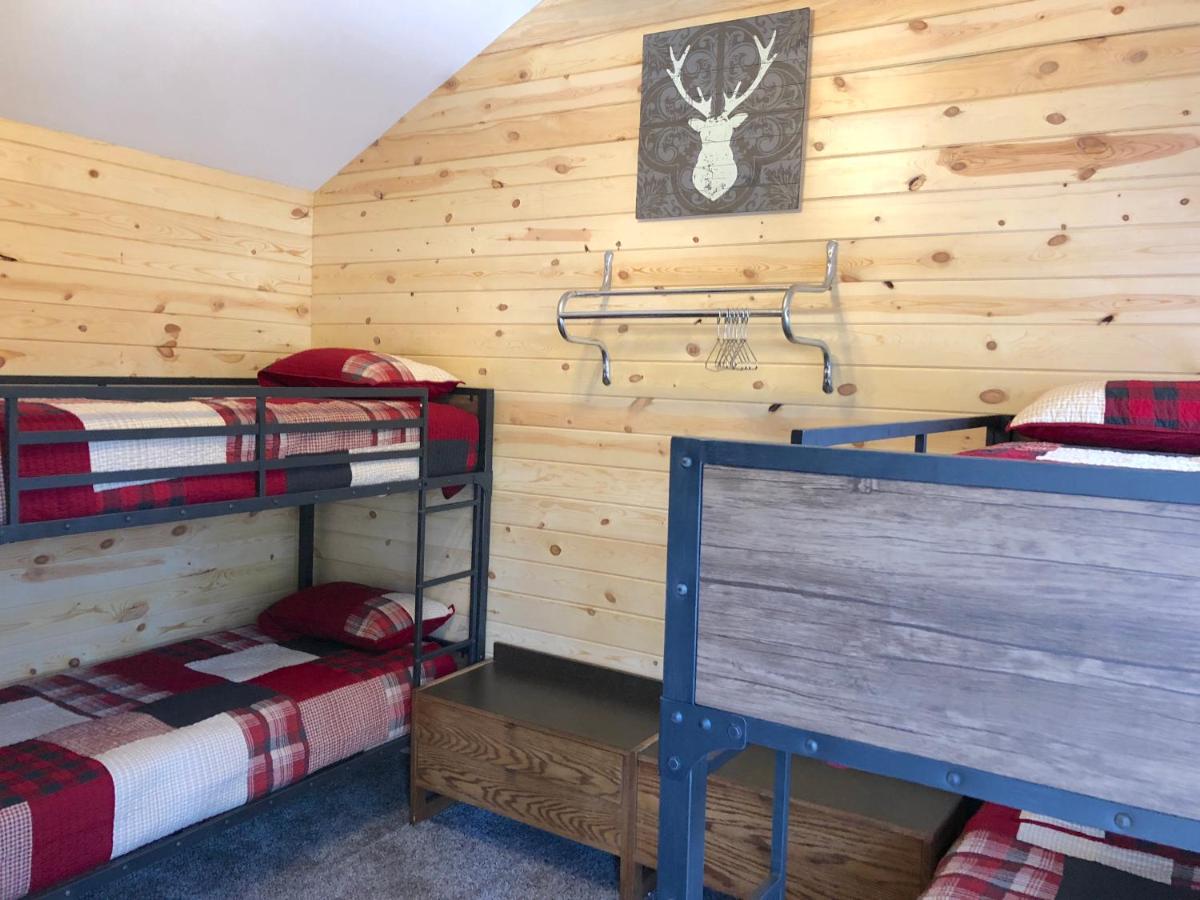 Deluxe Family Suite at Rockerville Lodge & Cabins