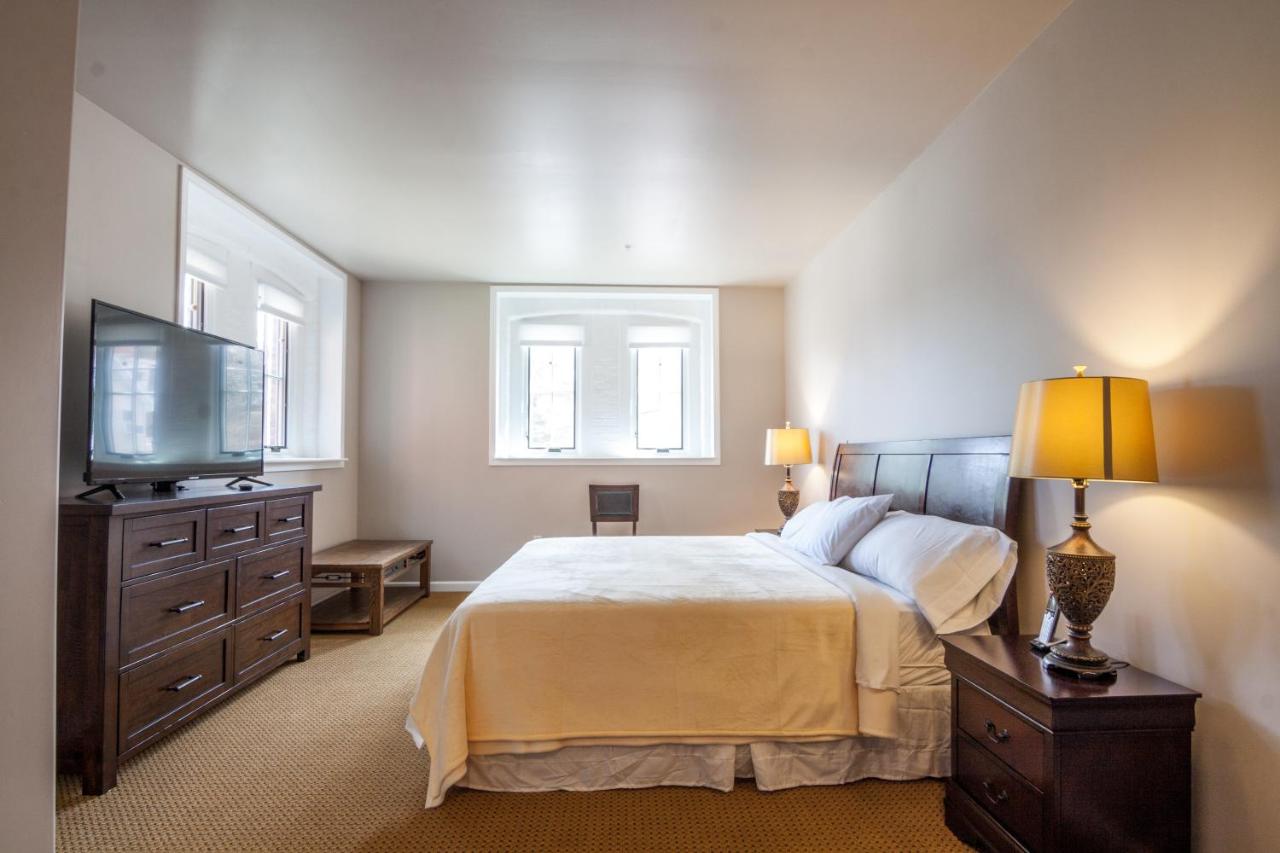 Deluxe Junior Suite at Amsterdam Castle