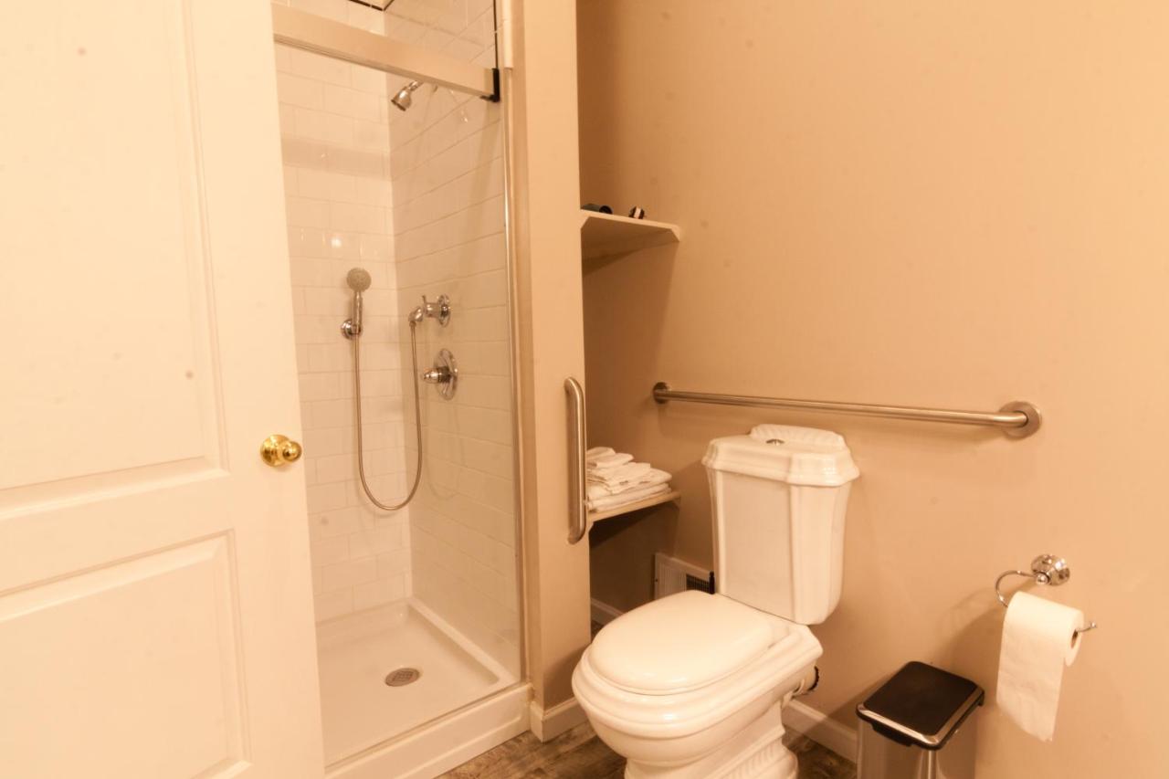Double Room - Disability Access at Amsterdam Castle